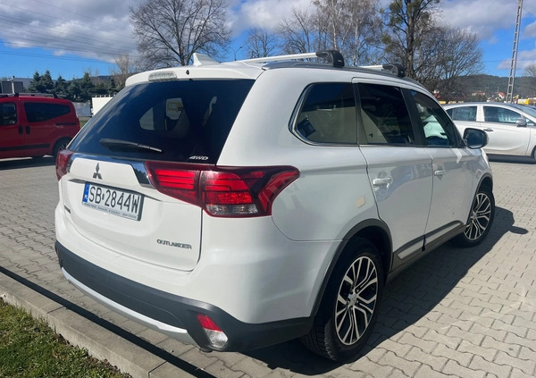 Mitsubishi Outlander cena 69900 przebieg: 183151, rok produkcji 2016 z Biała małe 137